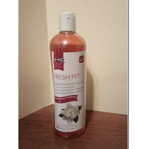Top Performance Fresh Pet Shampoo for Dogs & Cats, Fresh Scent, 17-fl oz bottle